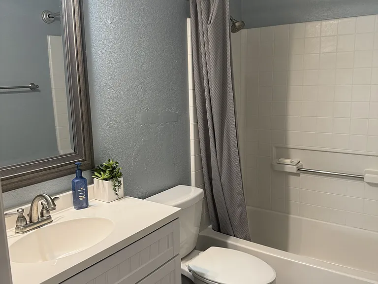 625 Raven Dr — Photo 1