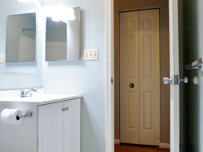 200 E West St #1 — Photo 17