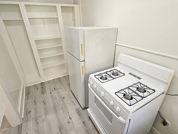 3rd image of 815 S Lake St APT 205