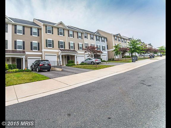 2nd image of 2915 Truffle Oak Pl #299