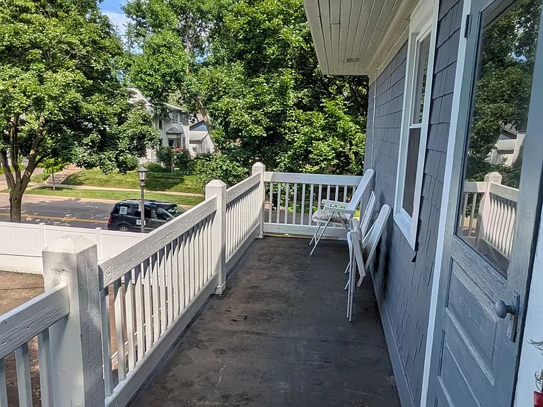 1953 Laurel Ave — Photo 29