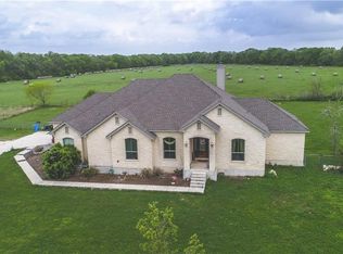2342 Lakewood Dr, Seguin, TX 78155