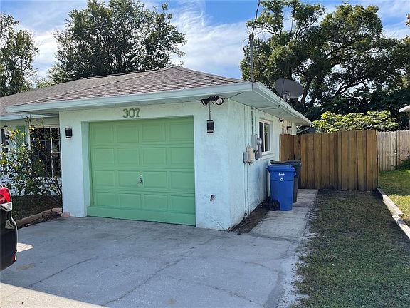 4th image of 307 E 122nd Ave