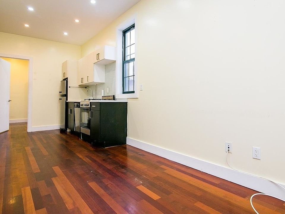 1st image of 276 Boerum St #2T
