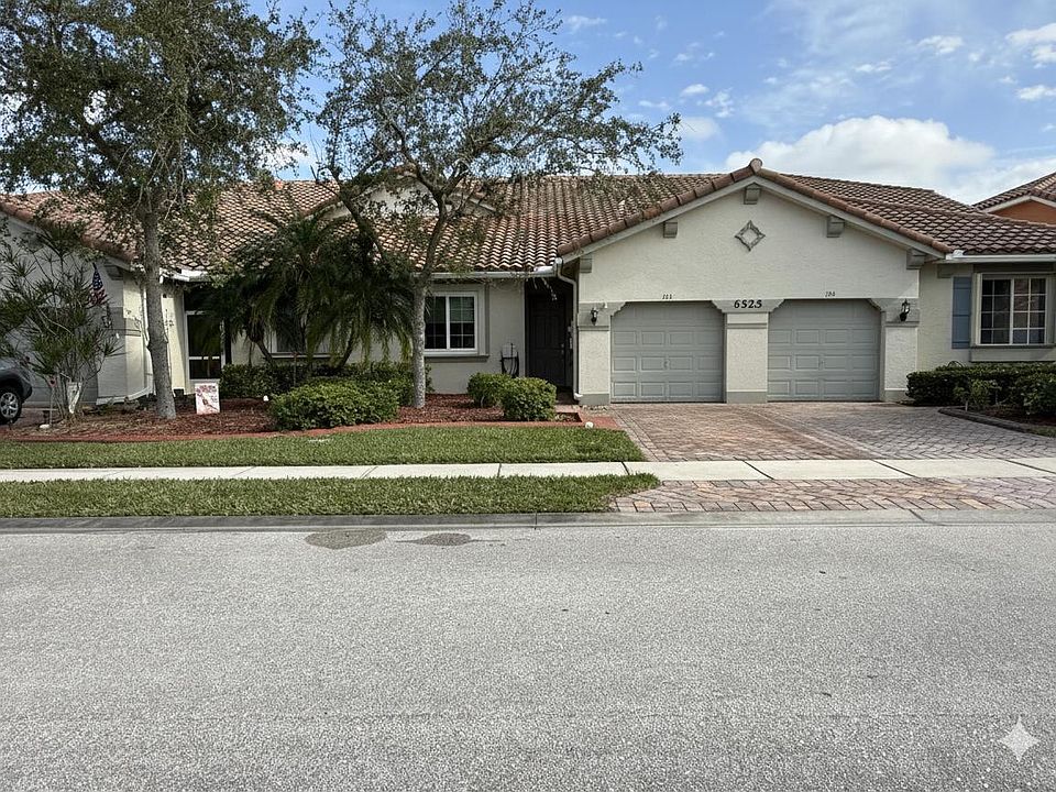 1st image of 6525 Oxford Circle #103