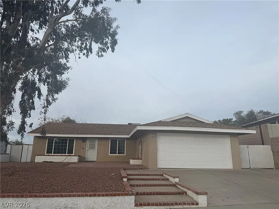 1502 Christina Dr