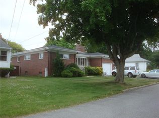1 Flanders St, Johnston, RI 02919