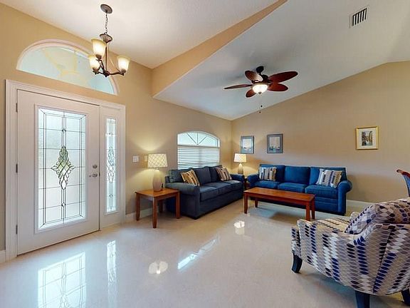 3rd image of 121 Cimmaron Dr