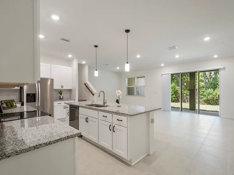 5273 Luisa Ct — Photo 12