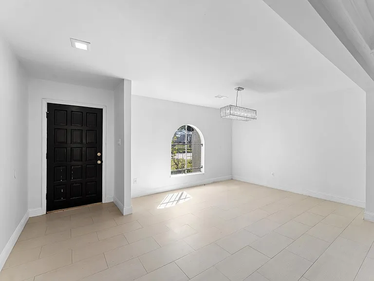 4519 Cloudmount Dr — Photo 8