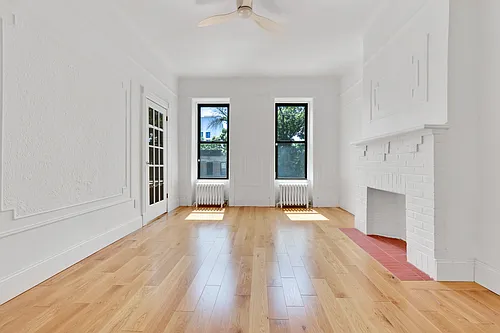93 Pilling St Photo 1