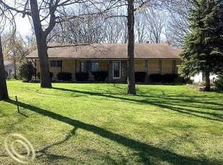 37807 Marquette St, Westland, MI 48185