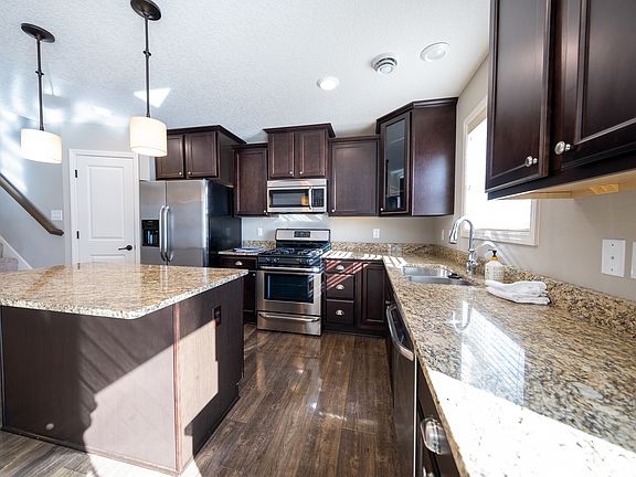 5th image of 3261 Lakewood Trl