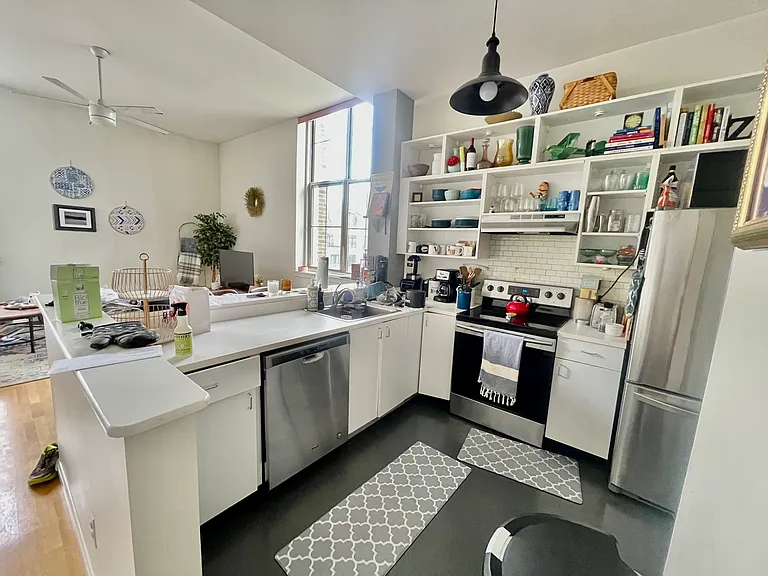 240 Heath St #1 — Photo 1