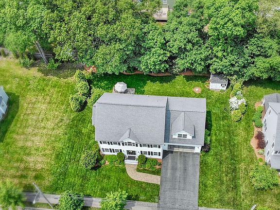 2nd image of 30 Coolidge Ave