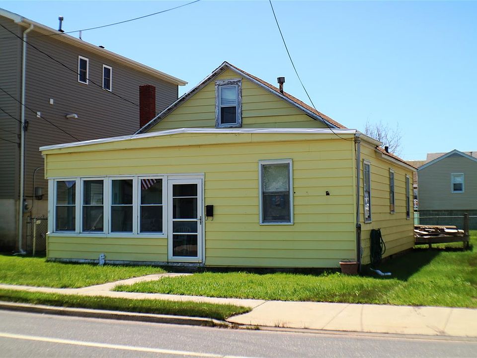 1st image of 522 W Glenwood Ave