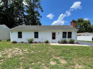 2524 White Oak Ct, Colonial Heights, VA 23834