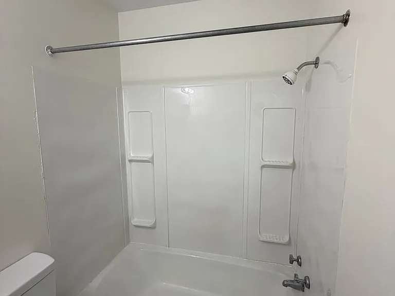 1447 E Fulton St — Photo 8