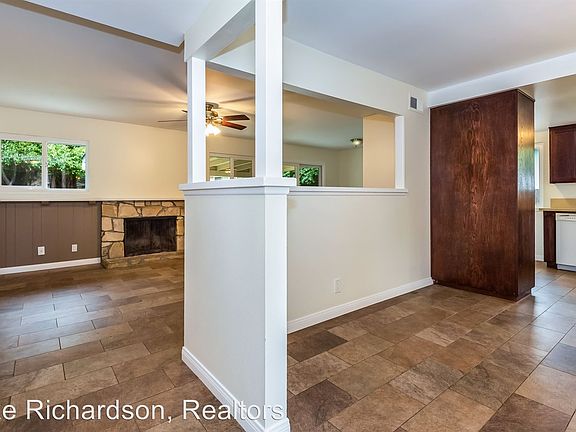 3rd image of 5321 Parejo Dr