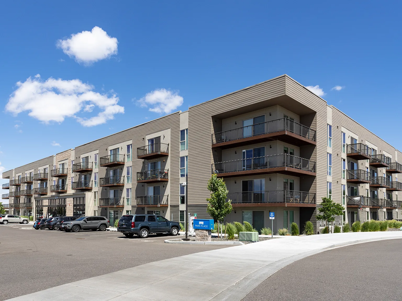 Park Place Apartments — Photo 1