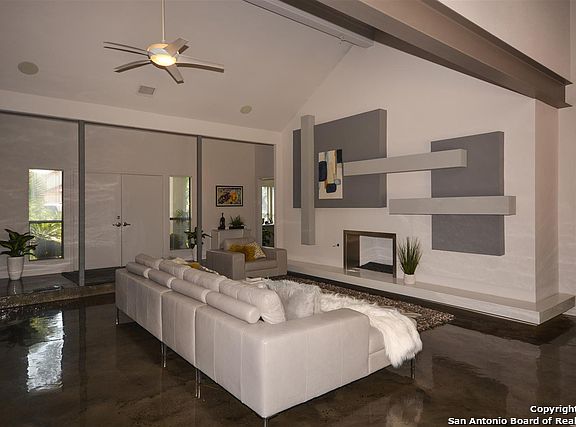 3rd image of 12102 Turnberry