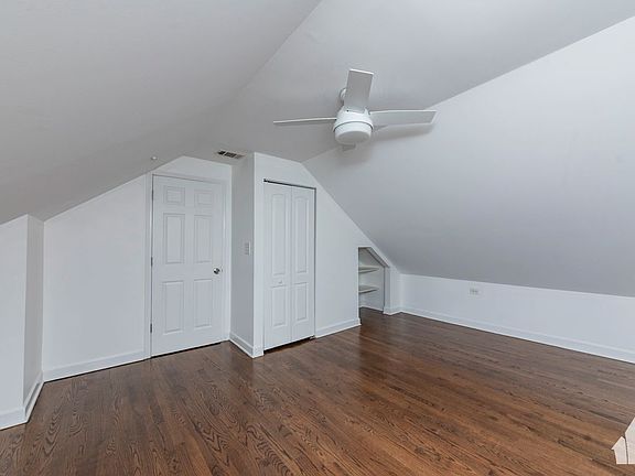 3rd image of 1426 N Greenview Ave APT 3