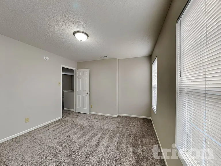 756 Hickory Pine Dr — Photo 11