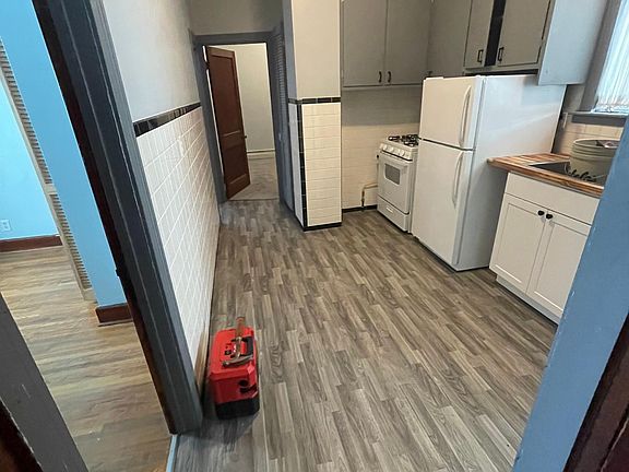 2nd image of 88 Germain St #3