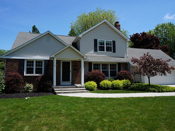 2nd image of 224 Monroe Dr