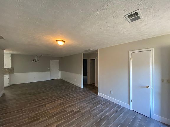2nd image of 2130 Woodvalley Clos