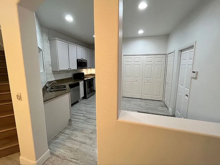 3641 Titanic Cir — Photo 7