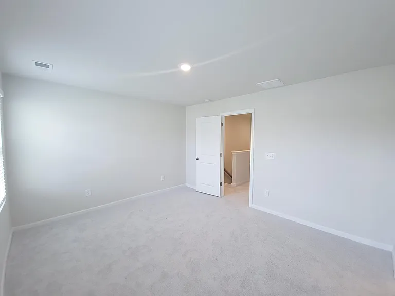 543 Brasstown Ct — Photo 6