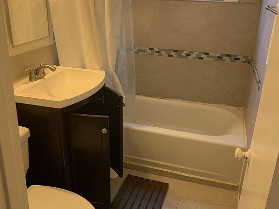 4th image of 3939 W 7th St APT 8