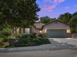 30146 Centro Vis, Highland, CA 92346