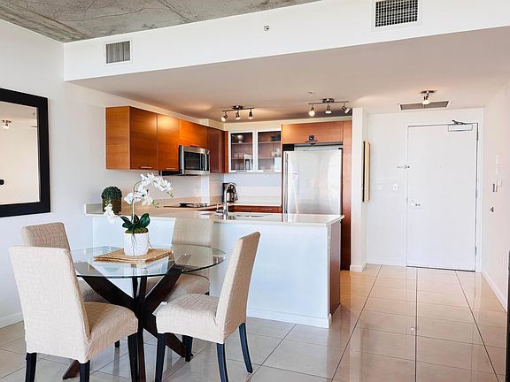 4th image of 3250 NE 1st Avenue #710