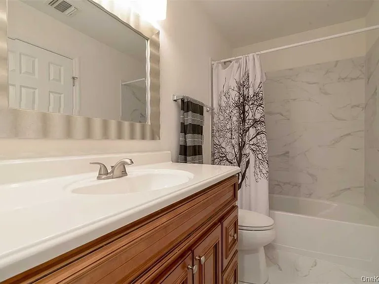 79 Leeward Ct — Photo 11