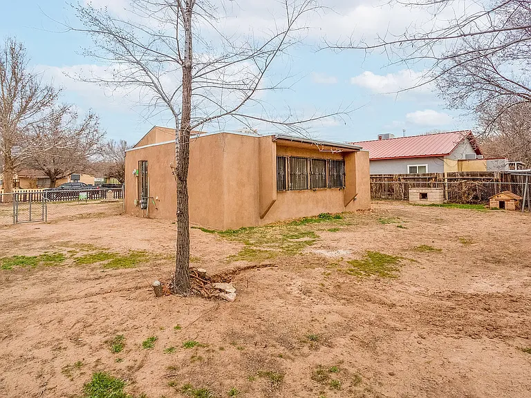 157 Sunset Pl SW — Photo 14