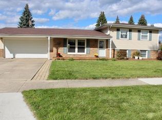 141 Carnation St, Dyer, IN 46311
