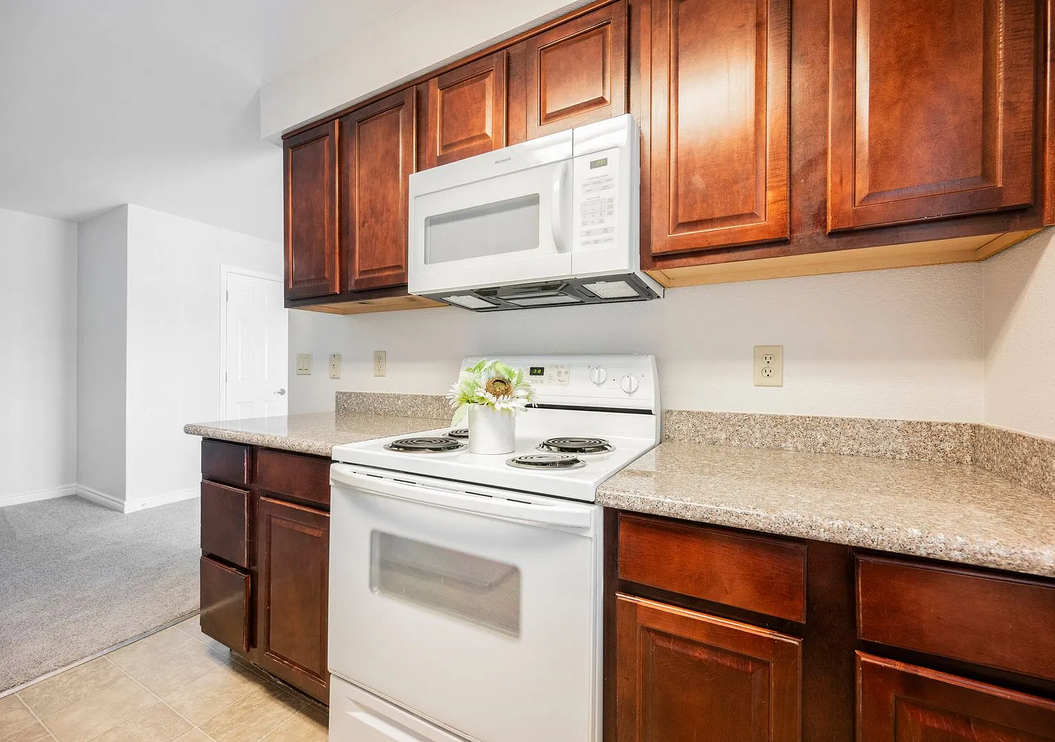 Beautiful Condo in Bella Vita — Photo 4