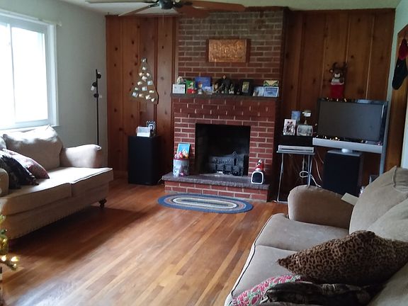 5th image of 6013 Meadow Oak Ln