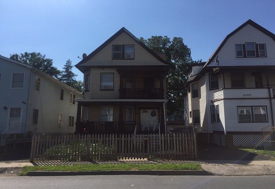 1st image of 231 So Burnet St