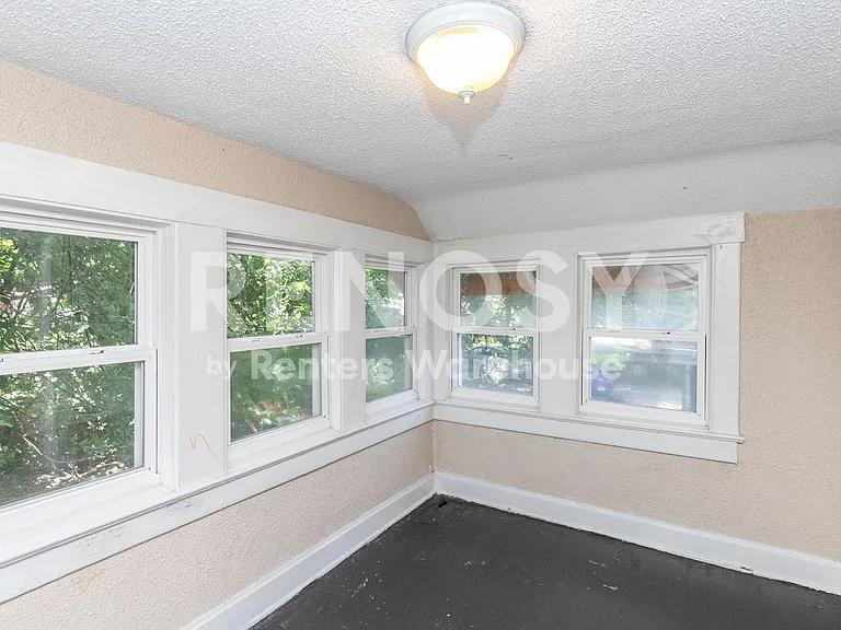 4038 Bellefontaine Ave — Photo 15