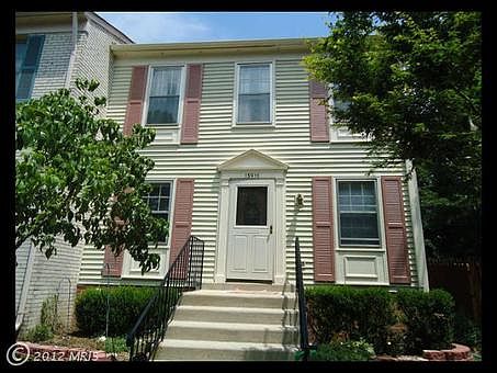 1st image of 13910 Woods Run Ct