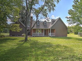 6361 Reas Bridge Rd, Oakley, IL 62501