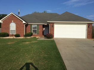 2312 Camden Cv W, Muscle Shoals, AL 35661