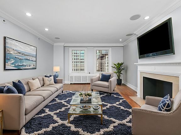 4th image of 210 E Pearson St APT 12B
