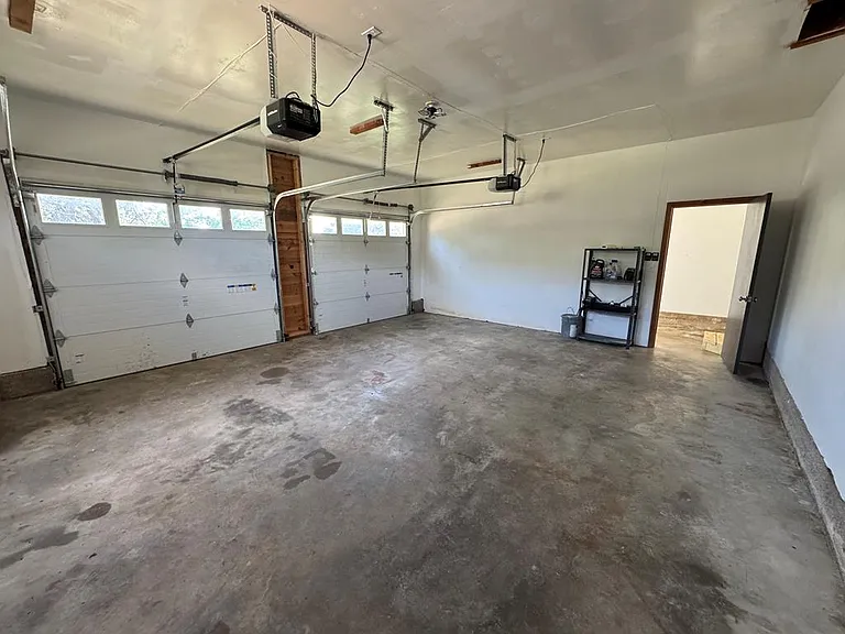 2078 Lower Crabapple Rd — Photo 45