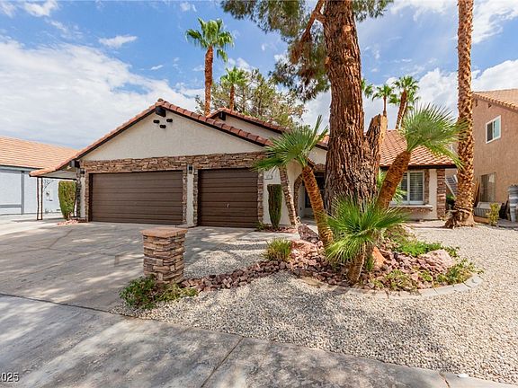 4th image of 1017 Shifting Sands Dr