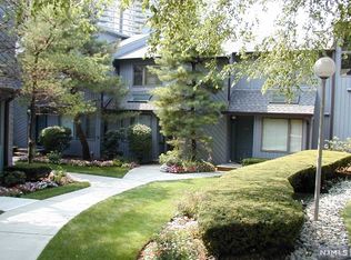 1577 John St #1577, Fort Lee, NJ 07024