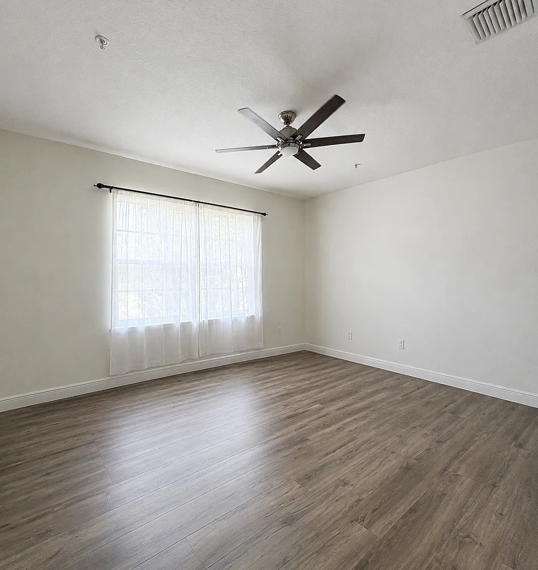 3 bed, 3.5 bath, 2200 sqft, $3,700 — Photo 4
